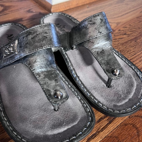 Alegria Carina Pewter Metallic Leather Thong Sandals CAR-621 Womens 39 US 9 - Picture 14 of 16